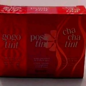 BENEFIT KISS AND PLAY LIP TINT NEW IN BOX